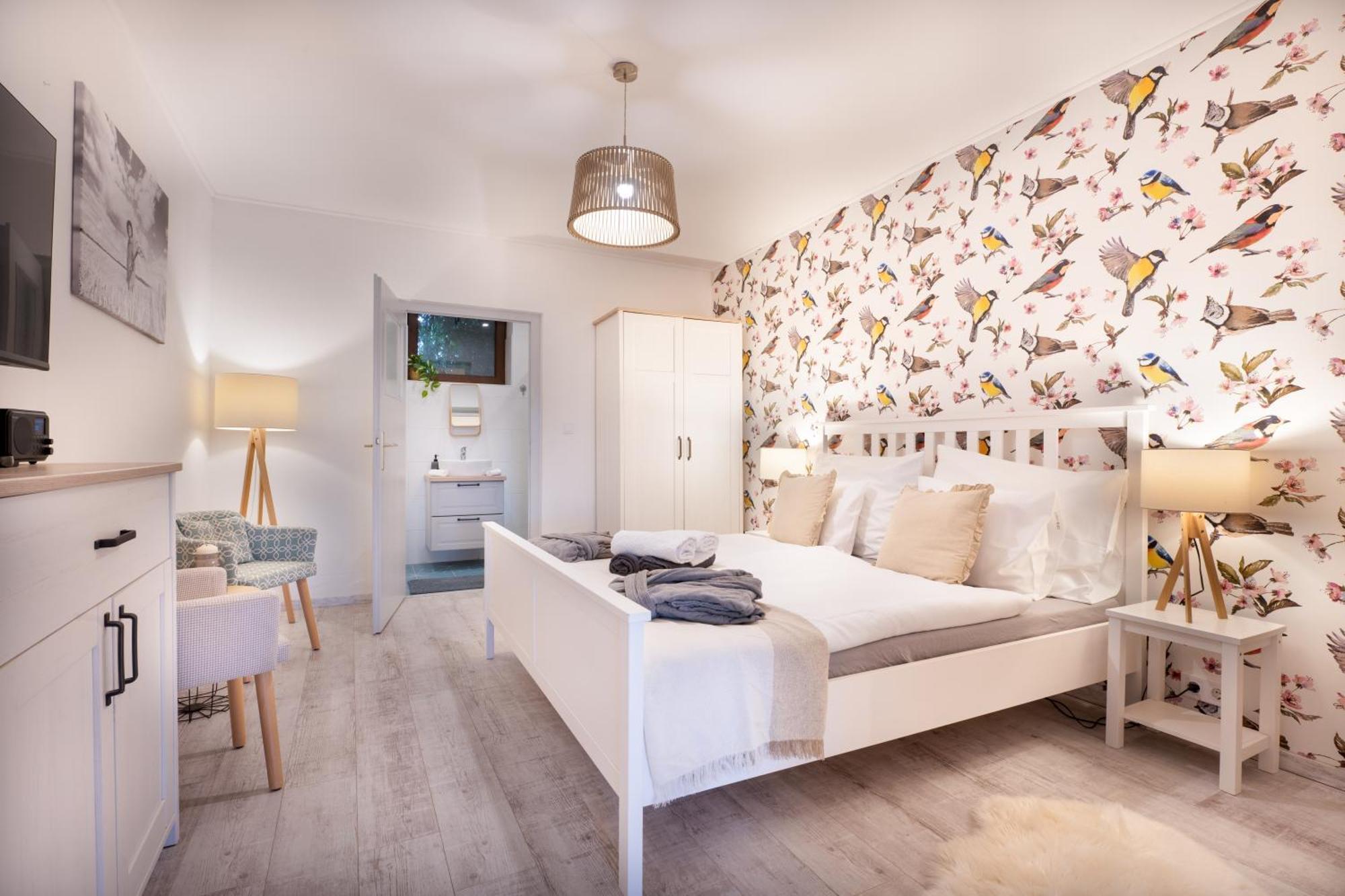 Natura Apartman Tiszafuered Стая снимка