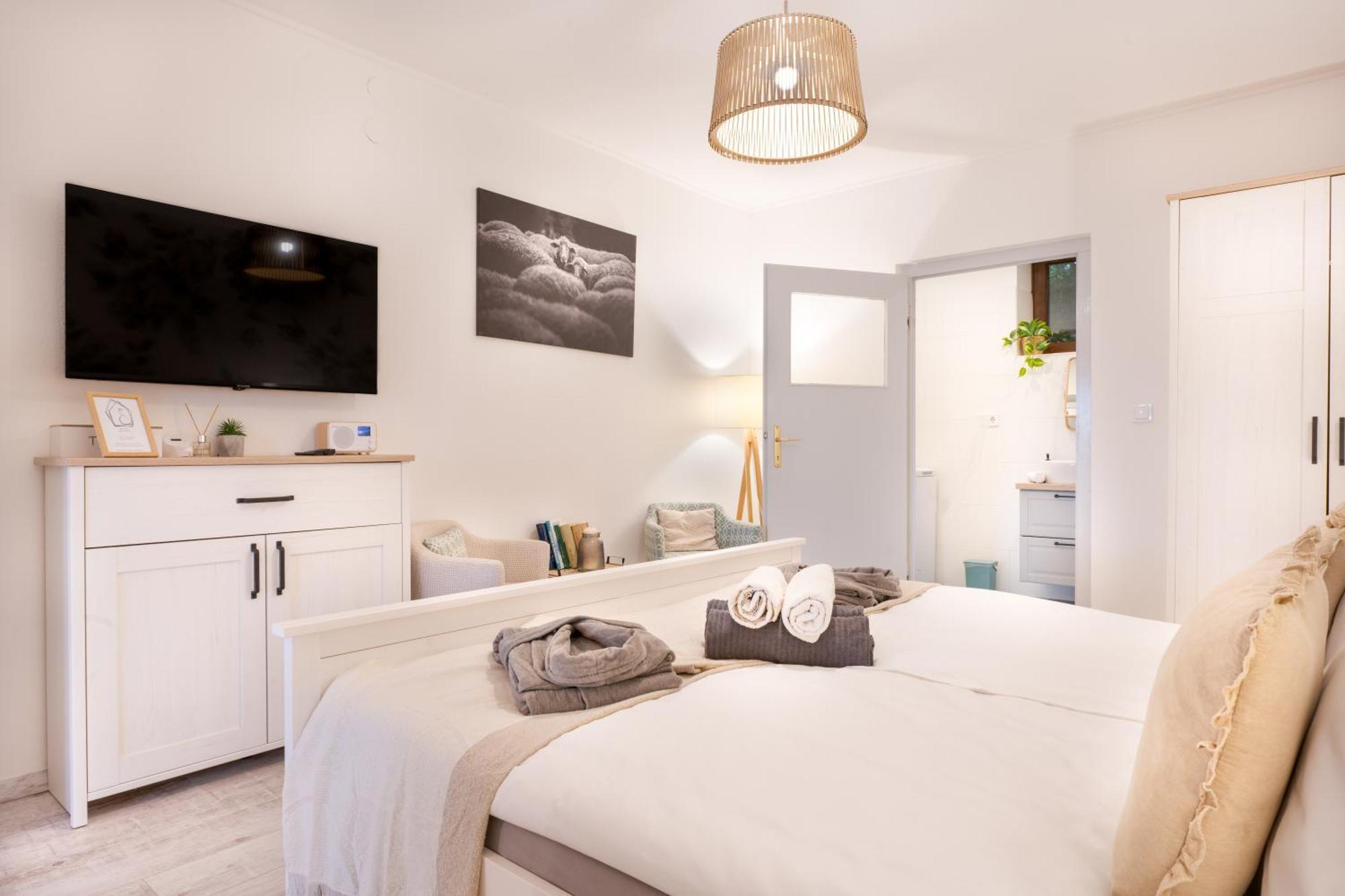 Natura Apartman Tiszafuered Стая снимка
